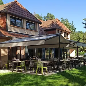 https://hotel-la-meridienne.hotels-rhonealpes.com
