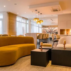 Kyriad Prestige Centre-palais Des Arts **** Vannes