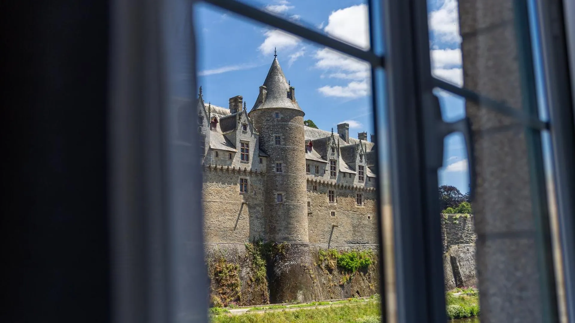 Hotel Restaurant Du Chateau Josselin France